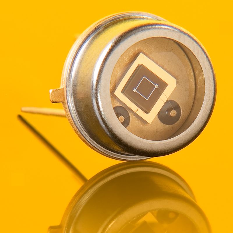 SG03R80-5 (UV Broadband+VUV), 8.0 mm2, TO-5)