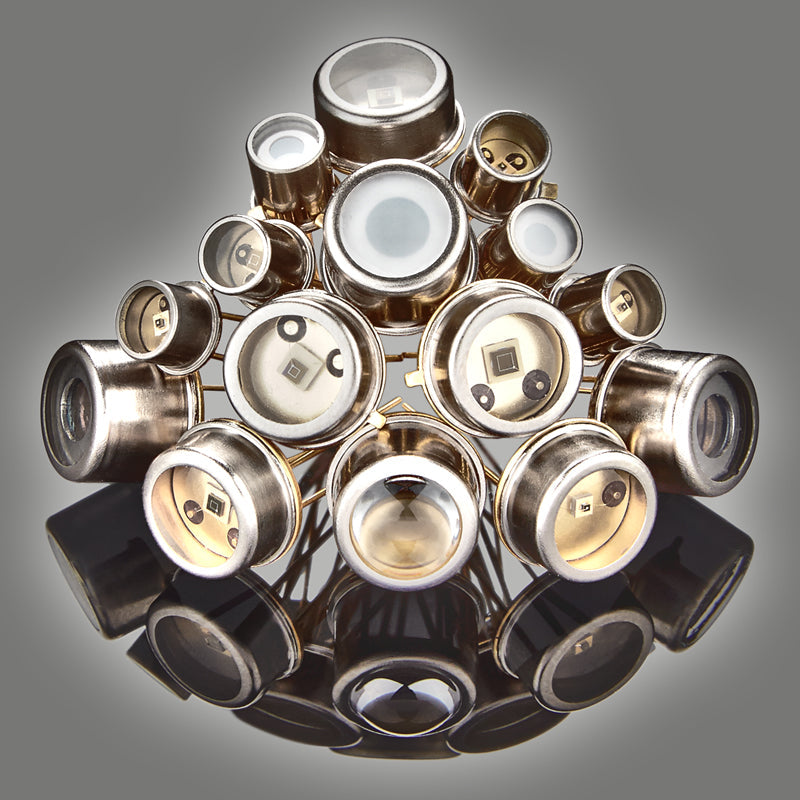 SG01L-5Lens (UV Broadband, 1.0 mm2, TO-5 with concentrator lens)