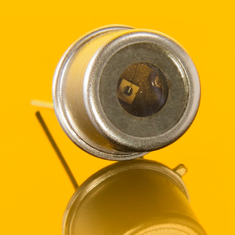 SG01L-BC5 (UVB+C, 1.0 mm2, TO-5)